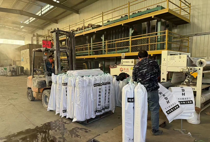 중합체 자체 접착성 방수 막의 특성은 무엇입니까?